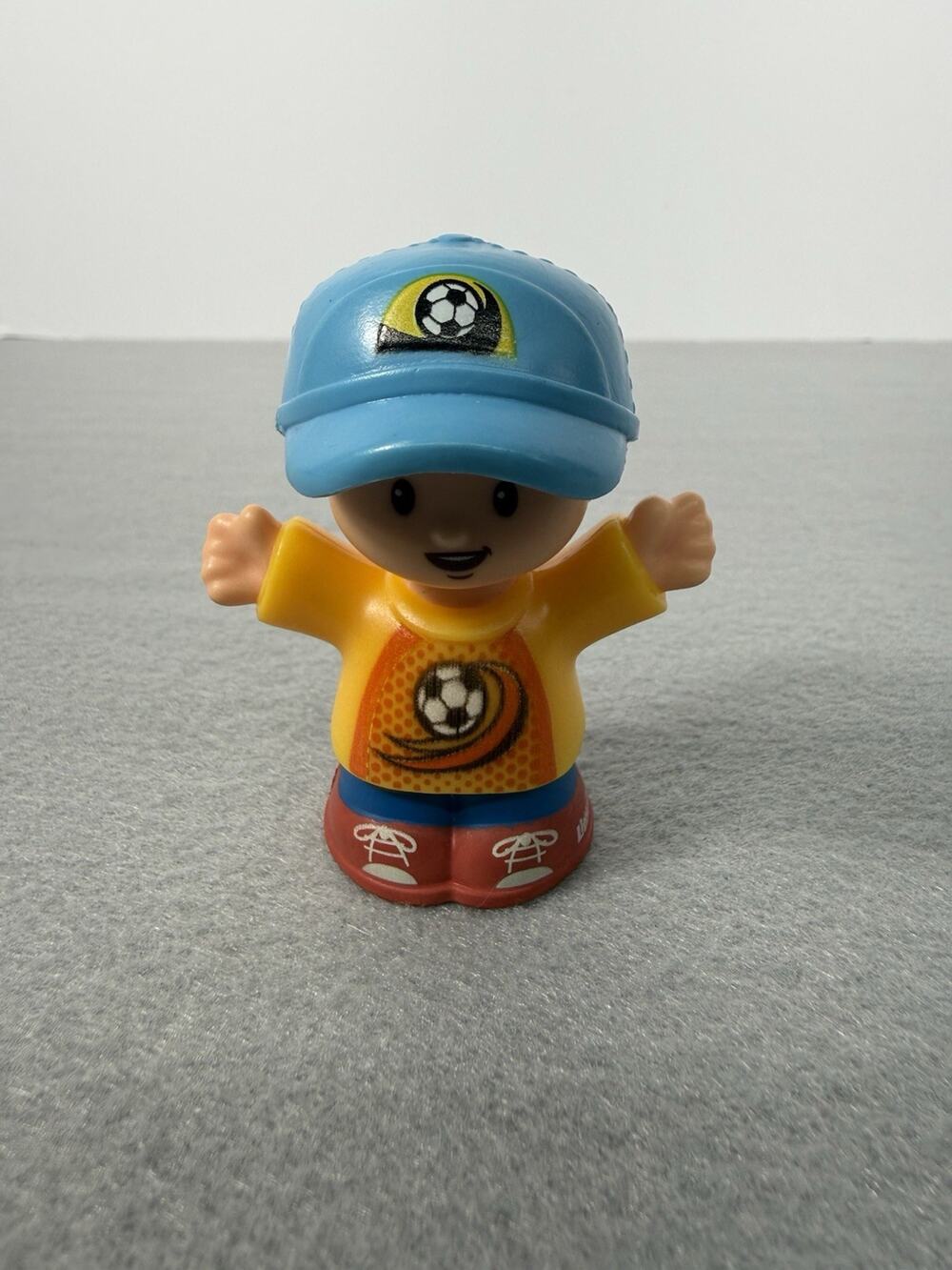 Fisher Price Little People Soccer Sports School Brown Hair Boy Hat